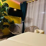 Le Bovary Safari Hotel