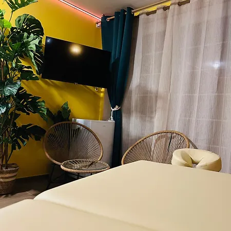 Le Bovary Safari Hotel